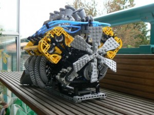 Moteur V8 en Lego