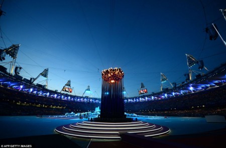 La flamme Olympique à la fermeture des JO de Londres