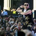 Psy en plein concert à Sydney. La vidéo de son clip Gangnam Style à été la vidéo la plus vue de l'année sur internet.