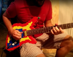 Guitare en LEGO