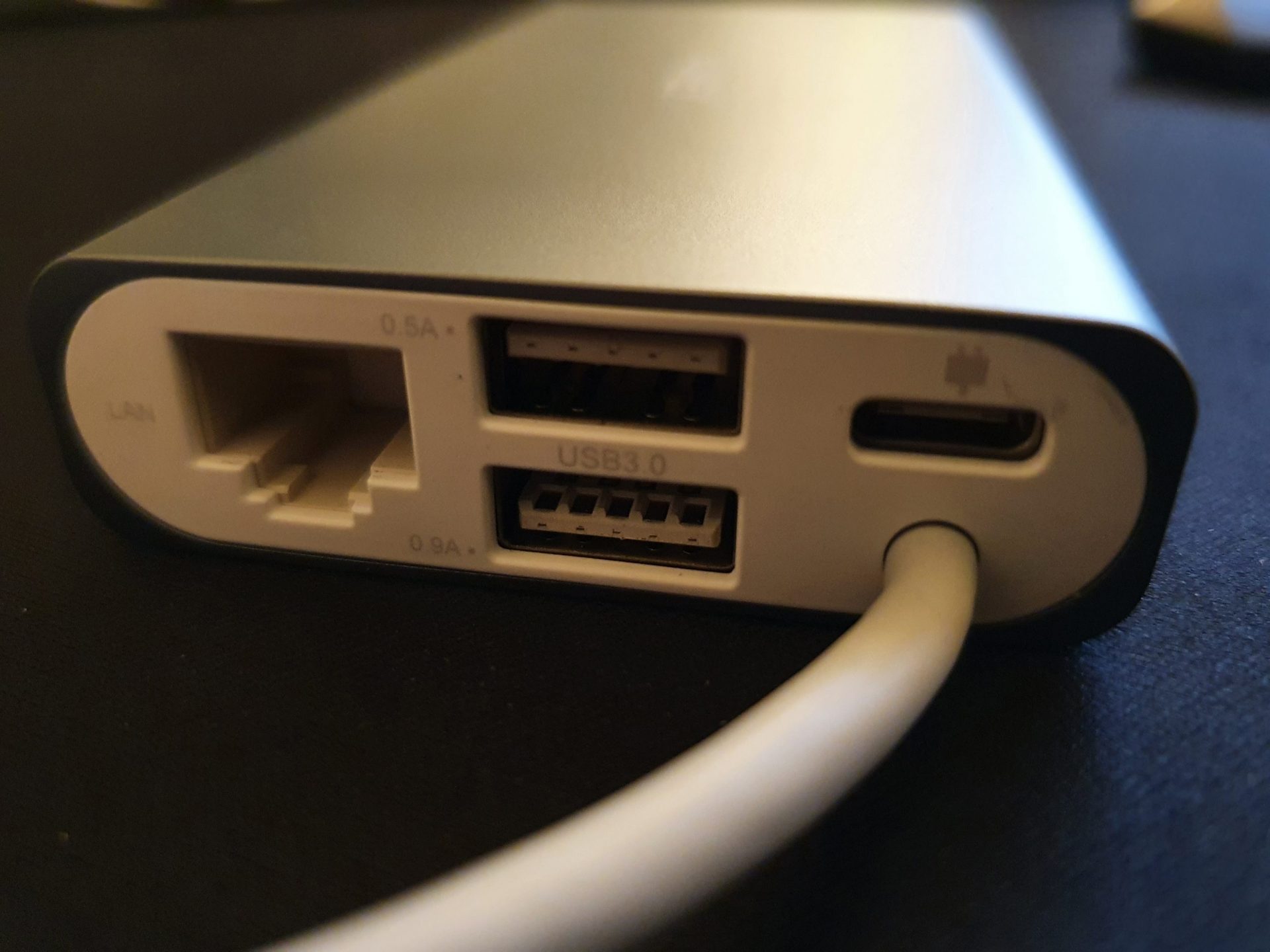 Adaptateur Aukey USB C gris