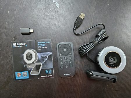 Sandberg Streamer USB Webcam Pro Elite et ses accessoires